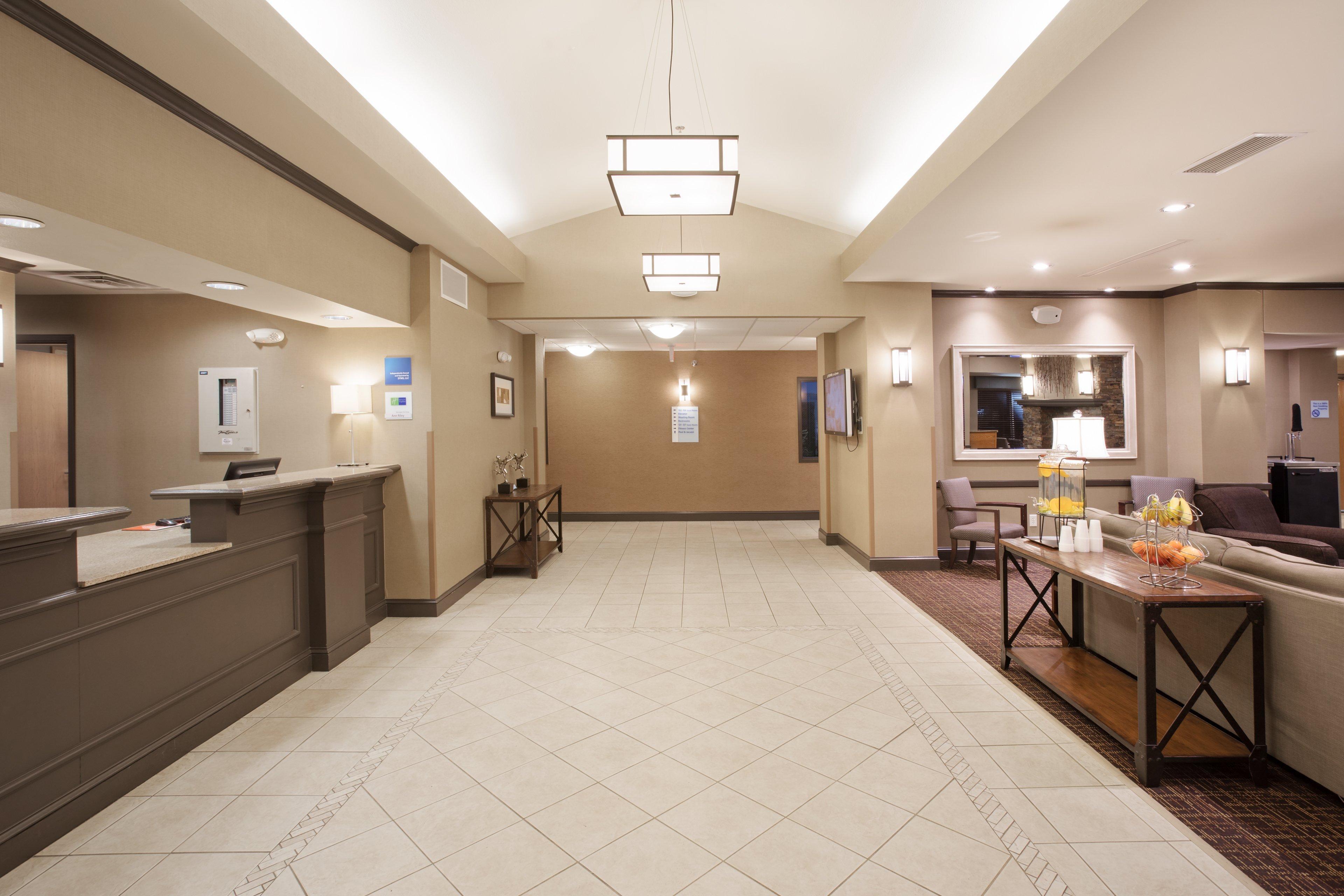 Holiday Inn Express & Suites Yankton By Ihg Extérieur photo